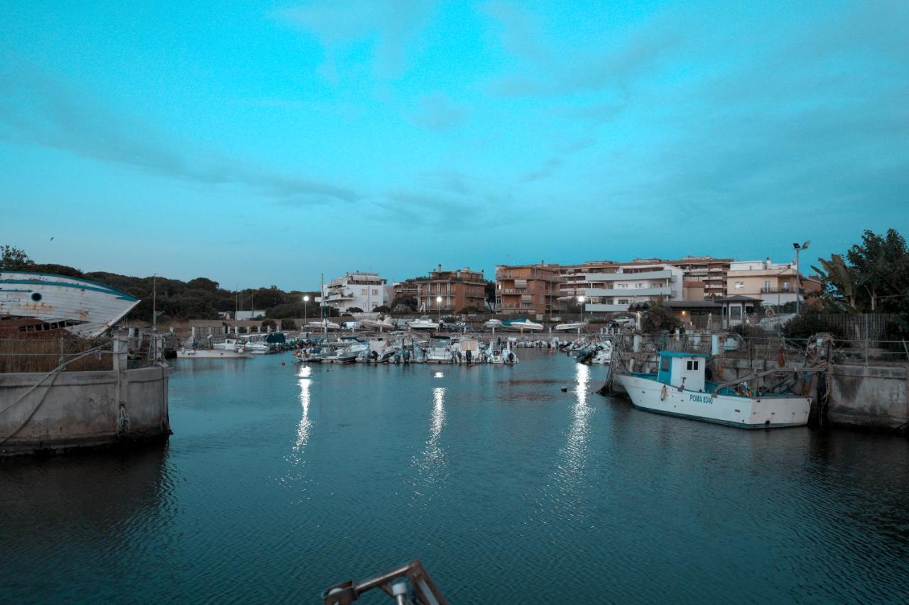 Roma Al Mare! Le Comete Del Borghetto Lido di Ostia Kültér fotó